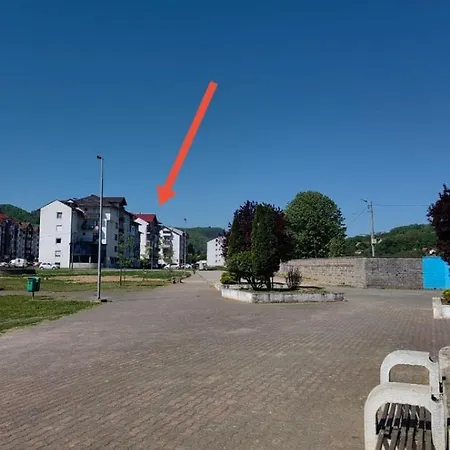 Stan Na Dan -bratunac- Apartamento *